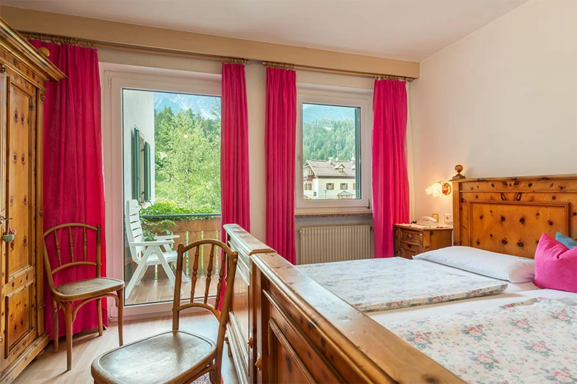 https://cdn.sudtirol.com/1554/conversions/hotel_garni_letizia_19_20180531_1290578301-header.webp