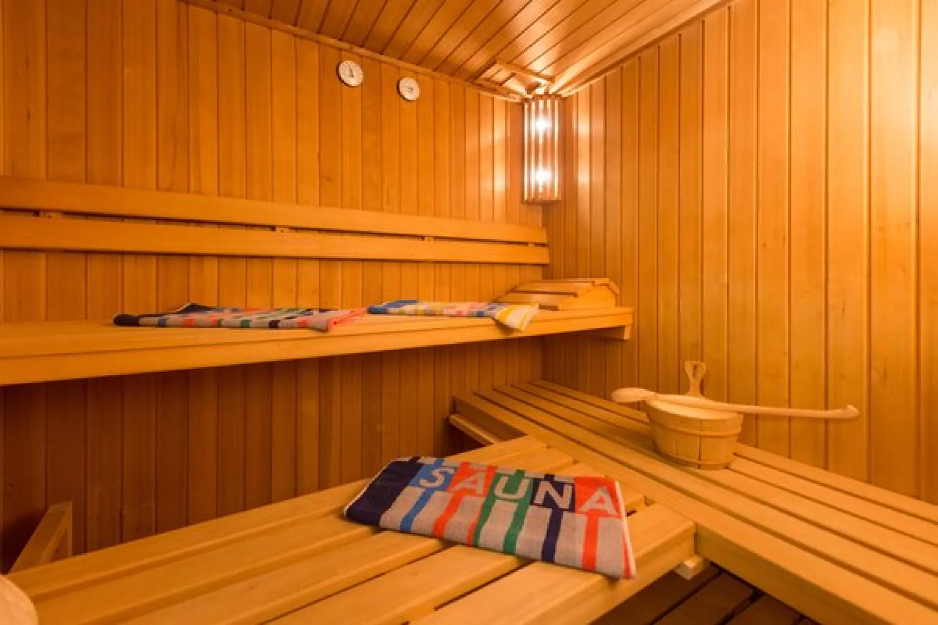 https://cdn.sudtirol.com/1557/conversions/371032_sauna-san-candido-header.webp
