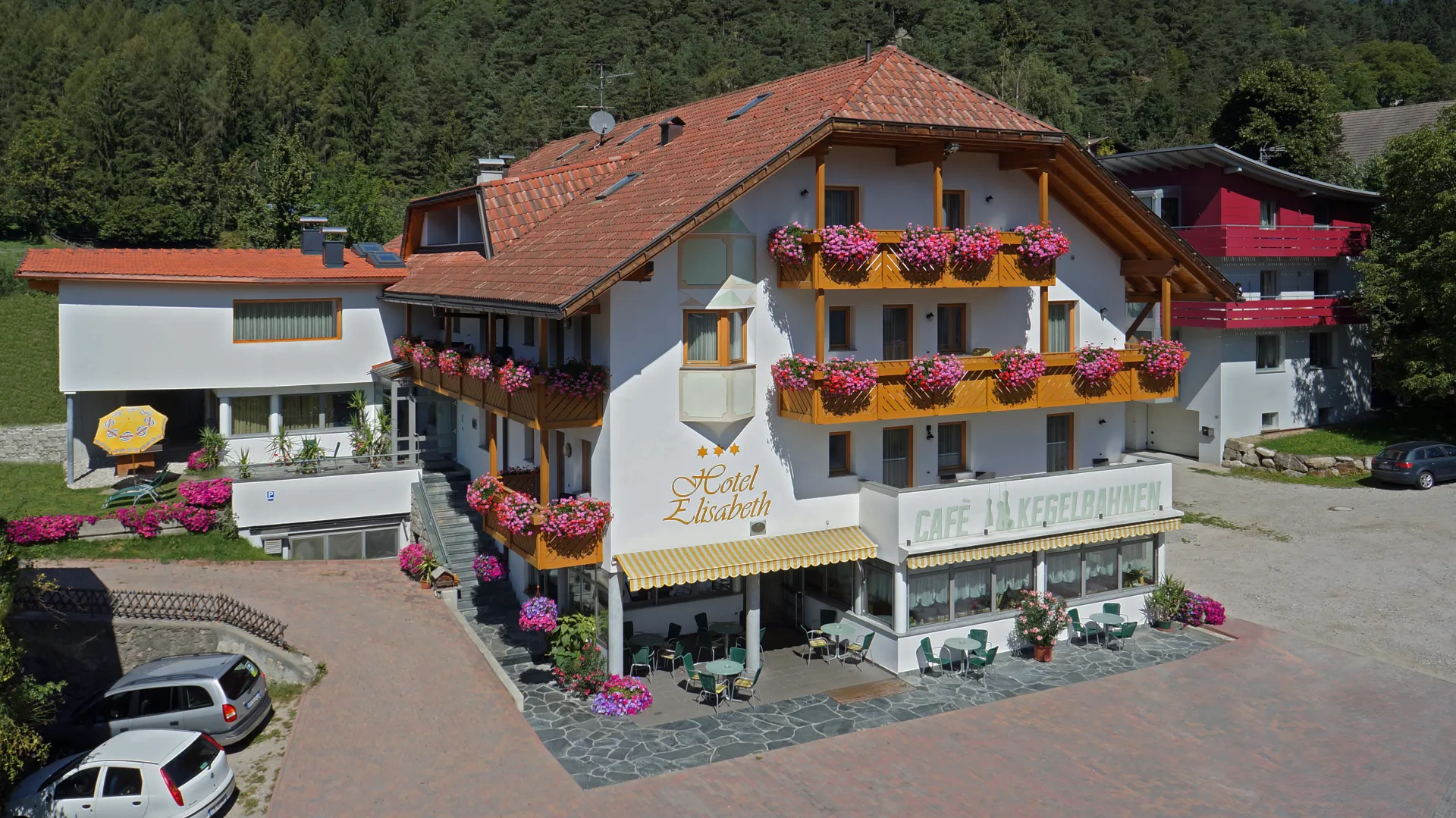 https://cdn.sudtirol.com/3166/conversions/Hotel_Elisabeth_1%281%29-header.webp
