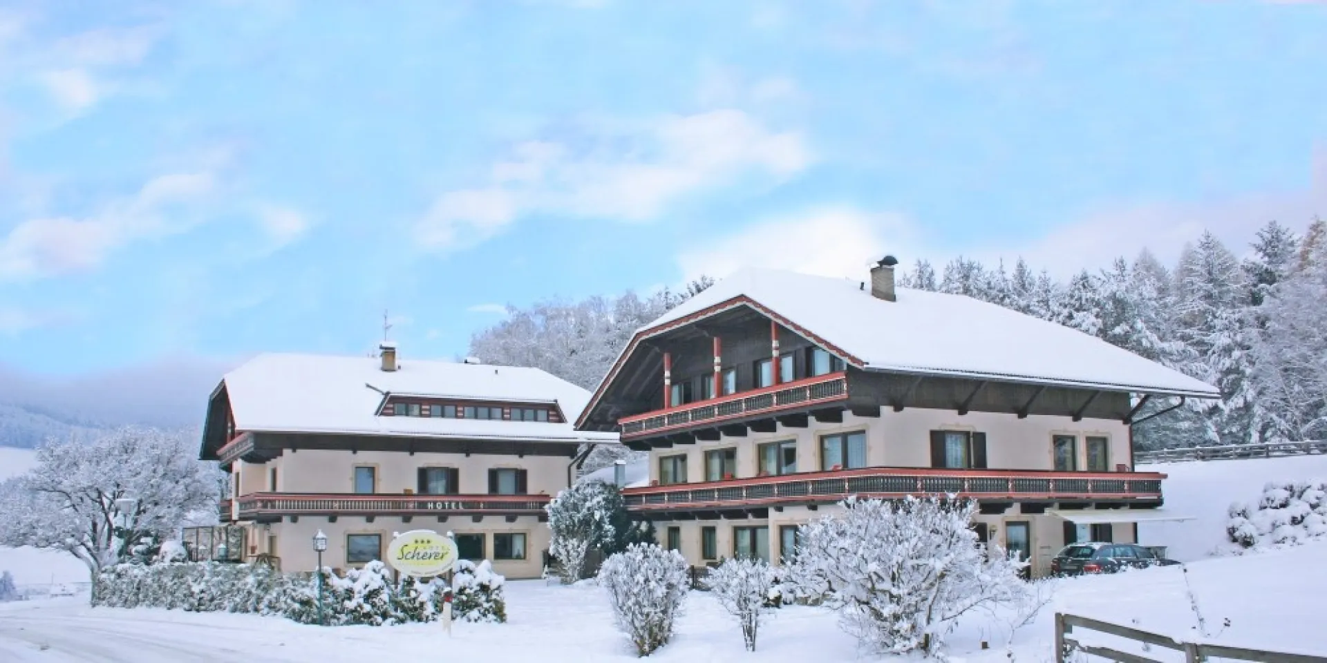 https://cdn.sudtirol.com/3624/conversions/Hotelansicht_winter-%283%29-header.webp