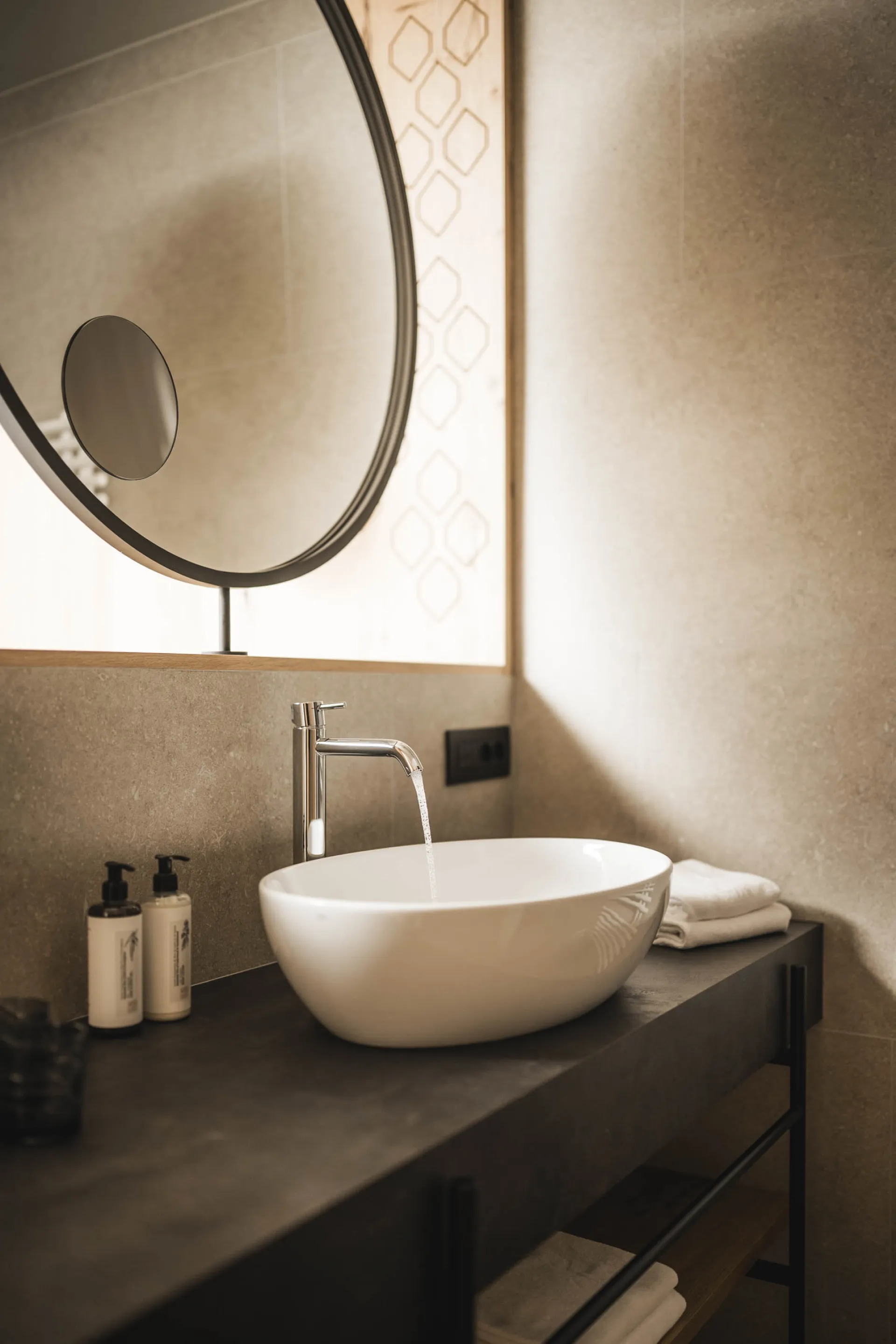 https://cdn.sudtirol.com/6804/conversions/%28c%29-Hannes-Niederkofler_WEB_103_DSC3682-header.webp